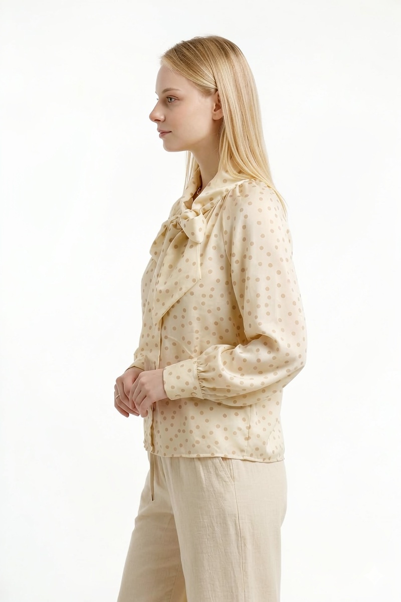 BLUSA ROMÁNTICA COLOR AMARILLO PÁLIDO 2